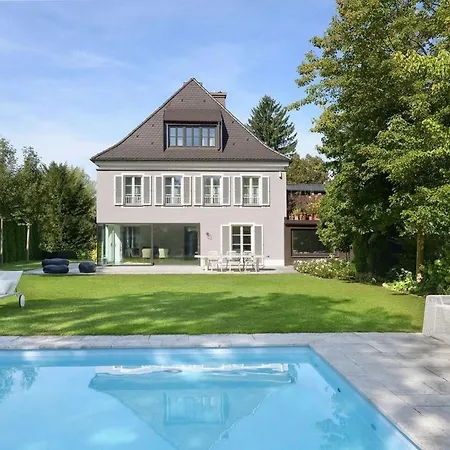 5Bdr Relaxing Home With Private Pool